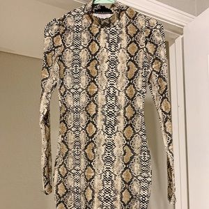 Snakeskin spandex, long sleeve mini dress!